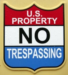 us_property_no_trespassing